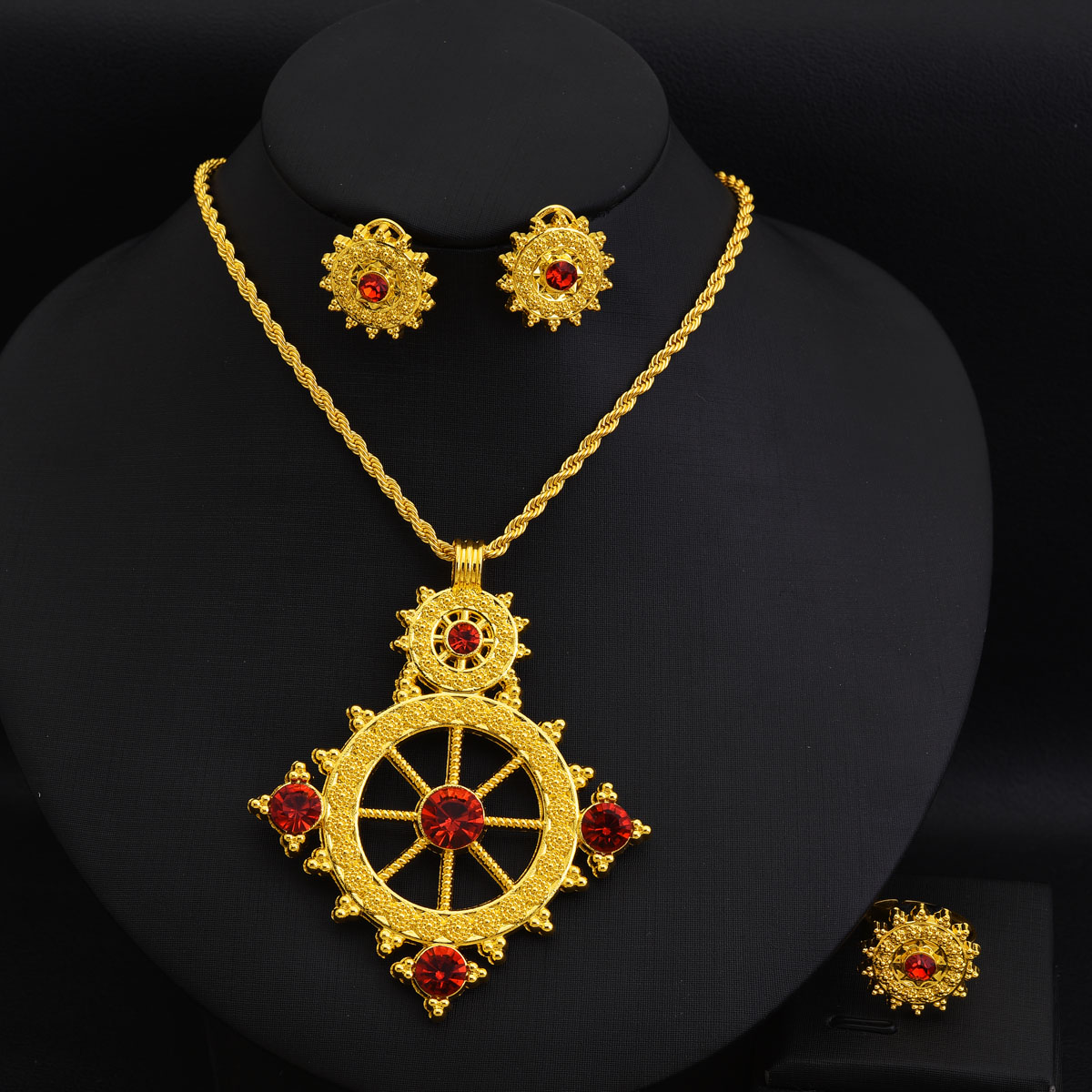 Ethnic Fashion In Dubai - Дубай, Африка, золотой цвет, крутой и