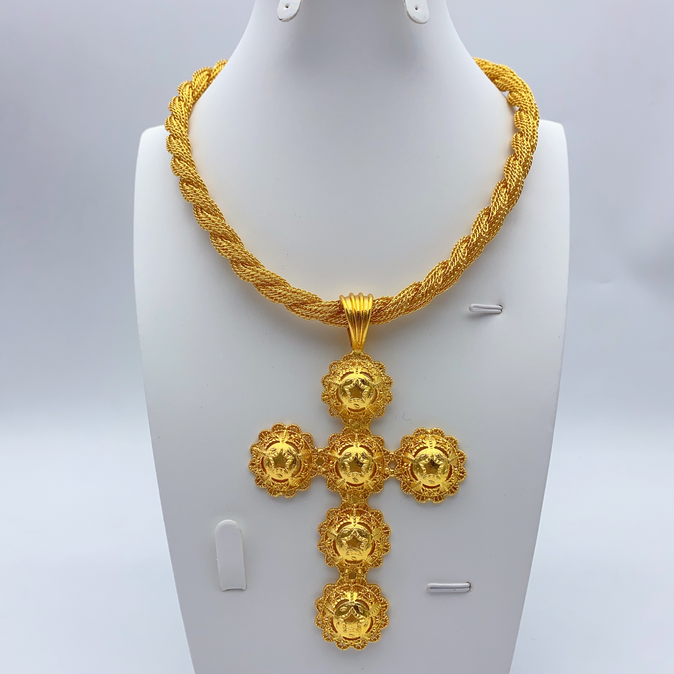 Ethnic Fashion In Dubai - Эфиопский крест, кулон, витая цепочка для