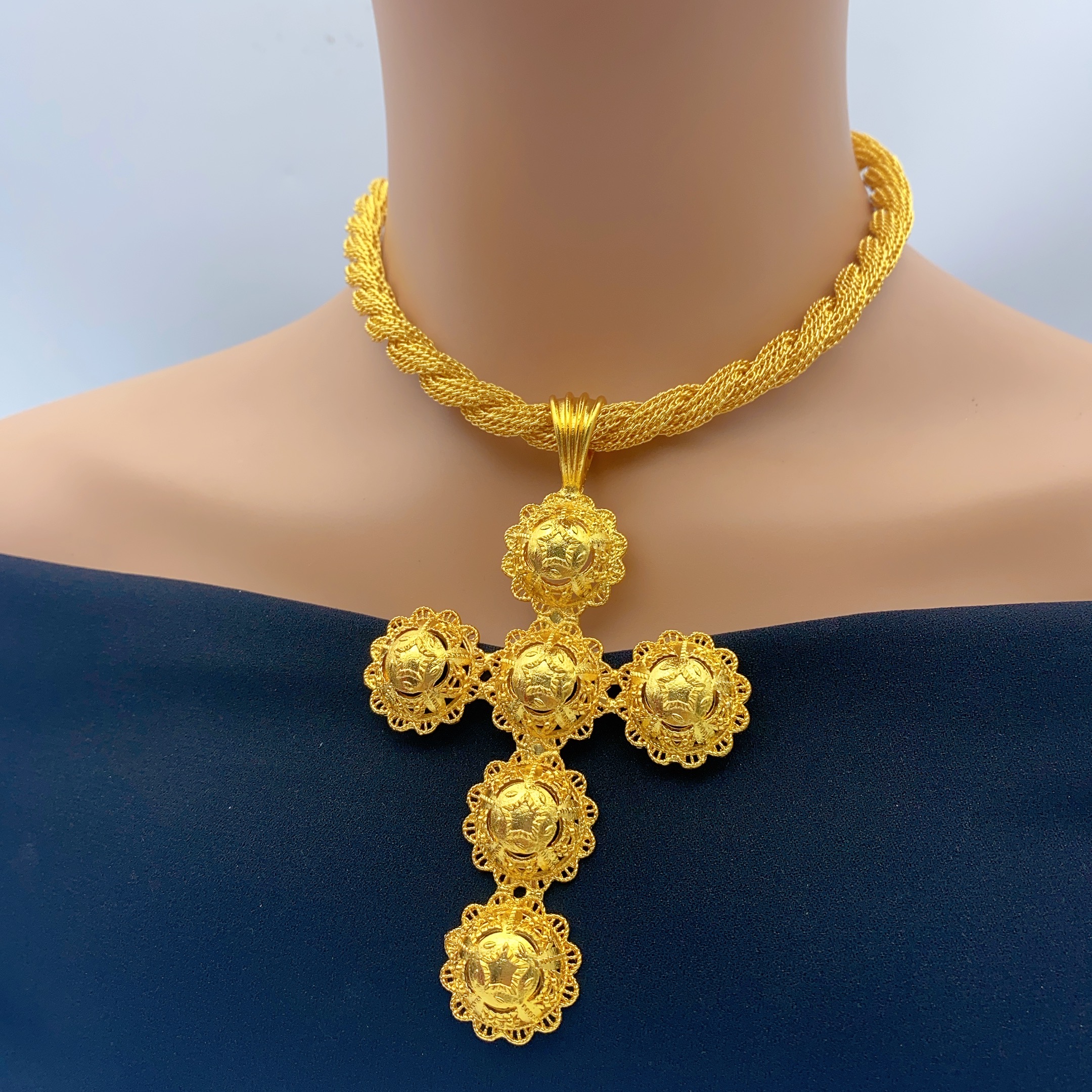 Эфиопский крест, кулон, витая  – обзор и цена Ethnic Fashion In Dubai